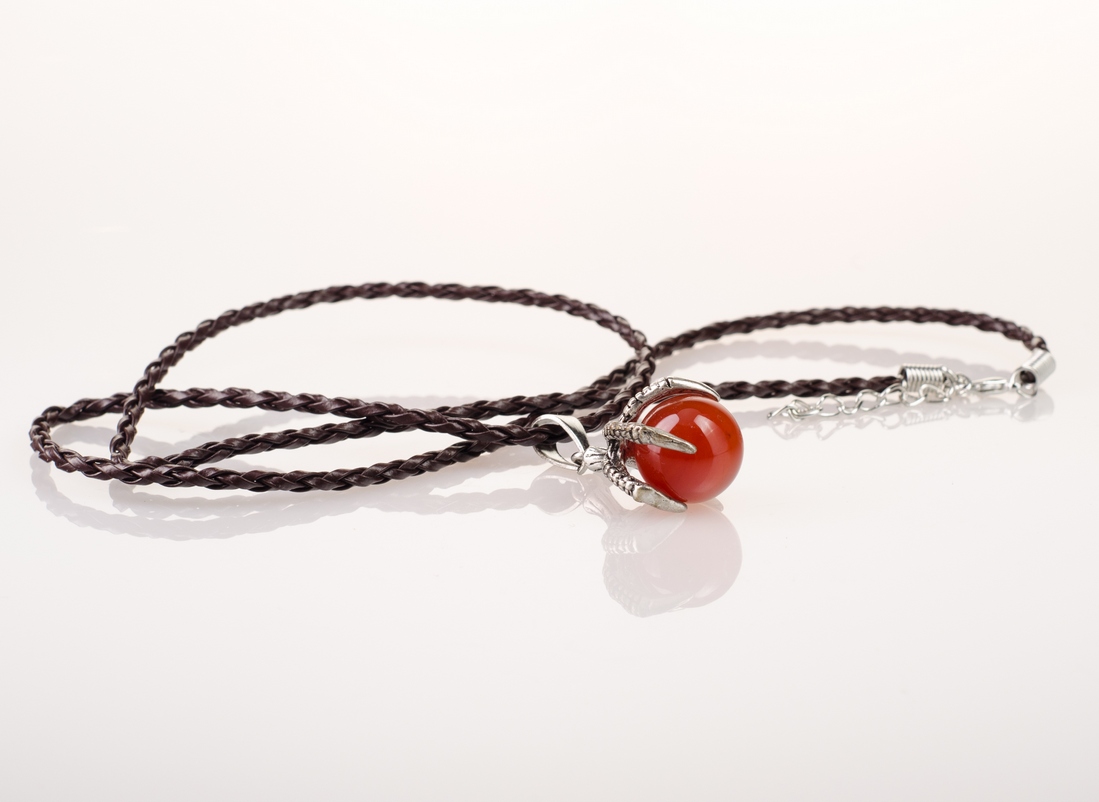 Naszyjnik smoczy pazur Karneol